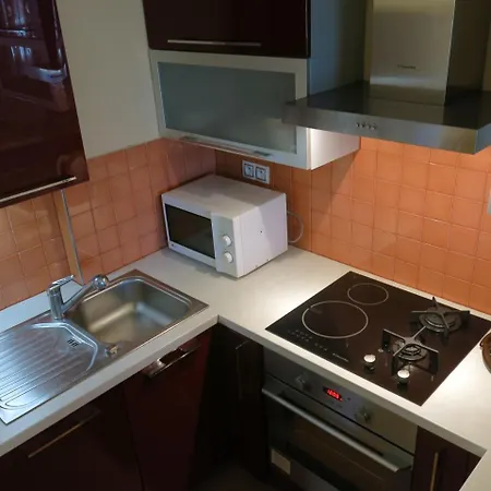 Fox Apartment